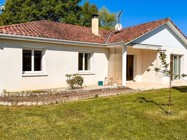 Maison contemporaine de plain-pied - 4 pièces - 96 m²