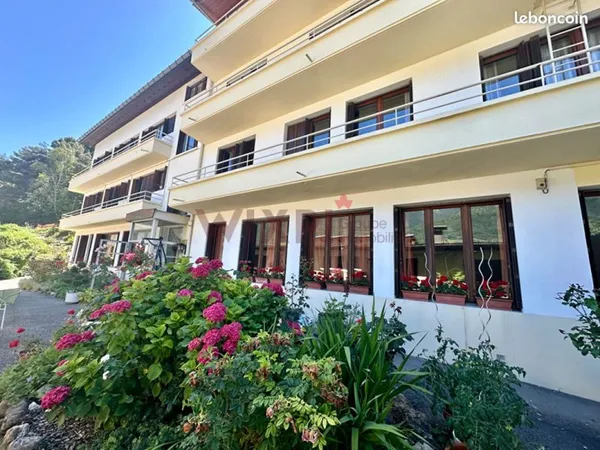 Immeuble 36 pièces 1200 m²