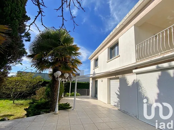Maison 7 pièces 208 m²