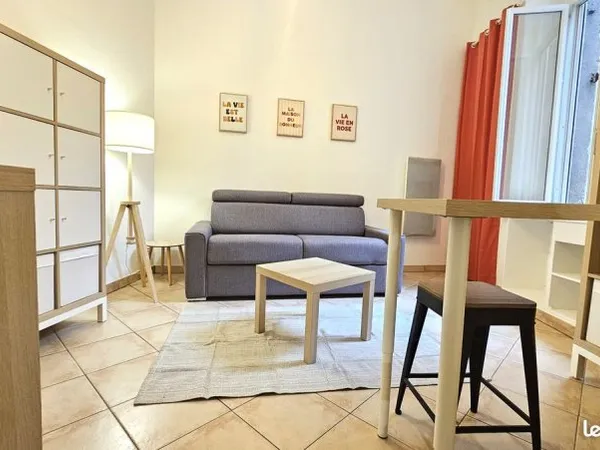 A louer studio Hyper Centre