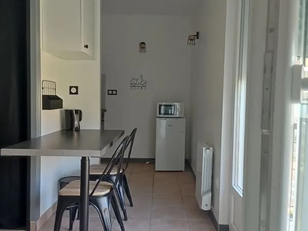 Studio 1 pièce 28 m²