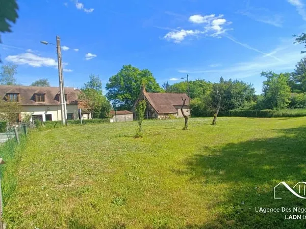? Ensemble immobilier à rénover - Terrain 4 271 m² - F