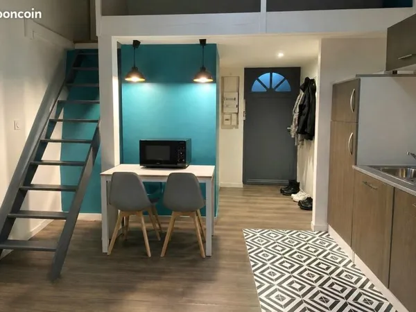 Loue studio meublé proche centre-ville Valence