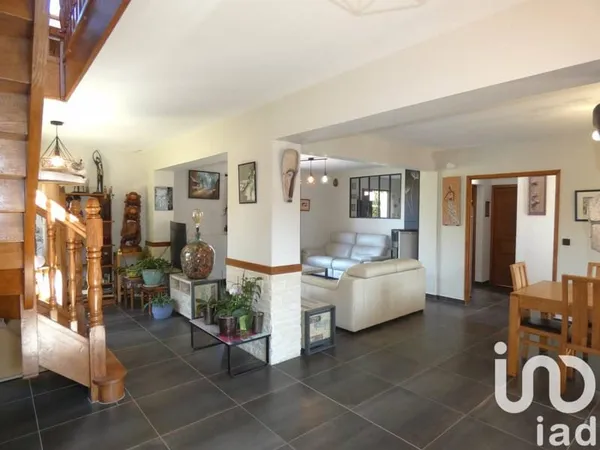Maison 7 pièces 180 m²