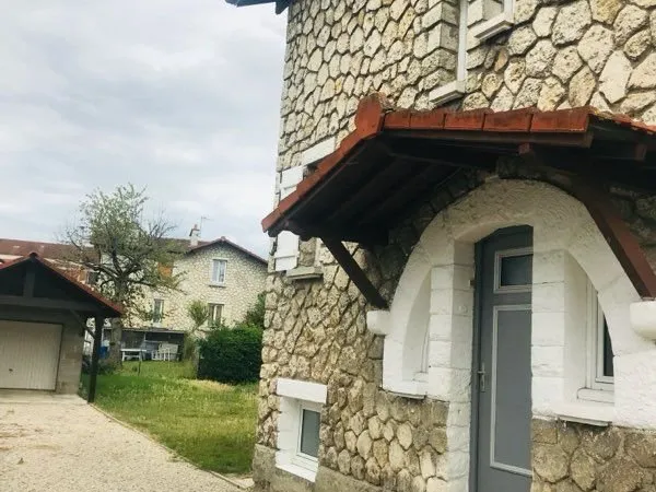 Maison avec terrain et garage