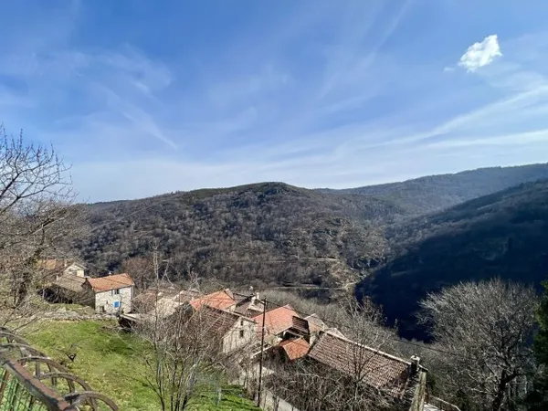 Maison individuelle avec 3hectares de terrain