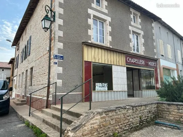 Local commercial centre ville Lezay