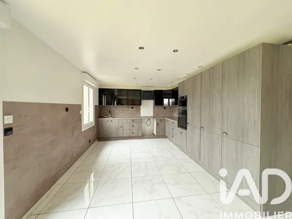 Maison 9 pièces 206 m²
