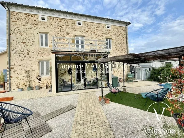Maison de maître de 255 m2 rénovée