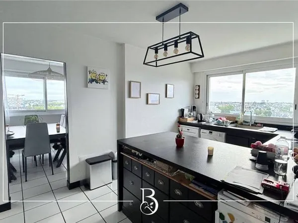 Appartement 5 pièces 109 m²