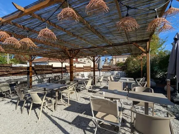 Local commercial 204 m²