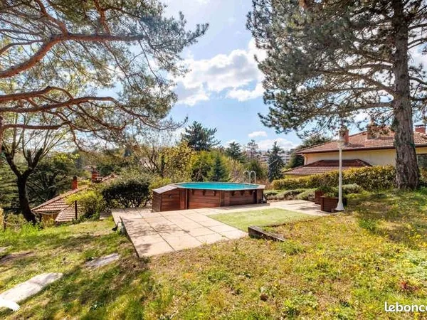 Villa 5 pièces 127 m²