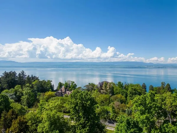 Thonon-Les-Bains - Maison de maître - Terrain 1 465 m² - 8 chambres
