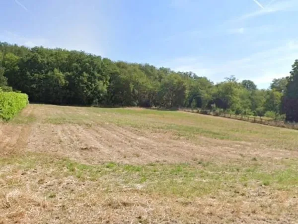 Terrain 2757 m²