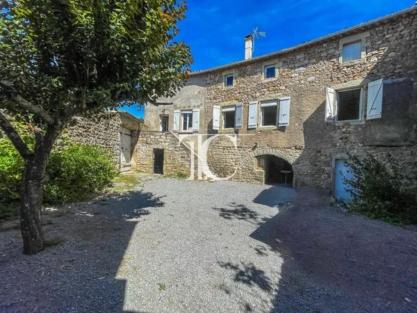 Maison de caractère