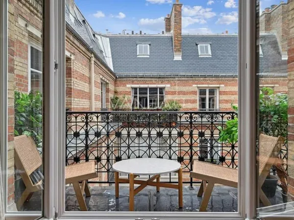 Paris VIIe - Tourville.