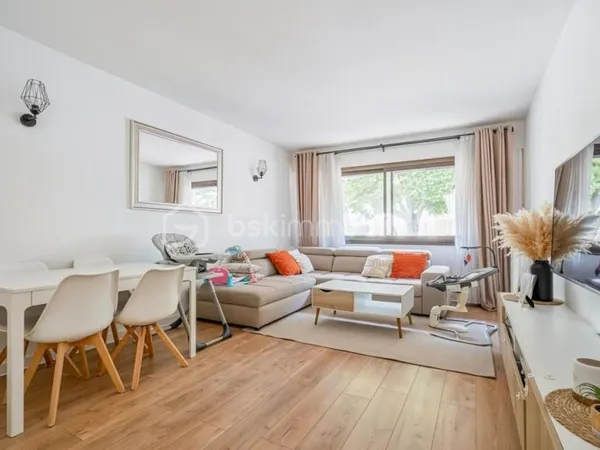 Appartement de 3 pièces avec cave et parking à Livry-Gargan - 68m2