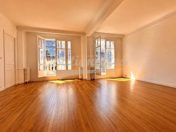 Appartement 5 pièces 161 m²