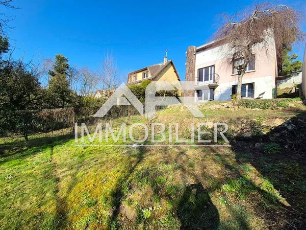 MAISON SUR LES COTEAUX DE LA SEINE A CHATOU