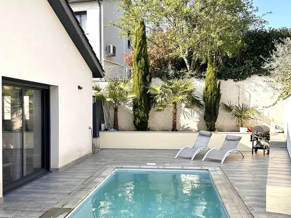 EXCLUSIVITE CHARLY CENTRE MAISON RECENTE DE PLAIN-PIED 4 CHA