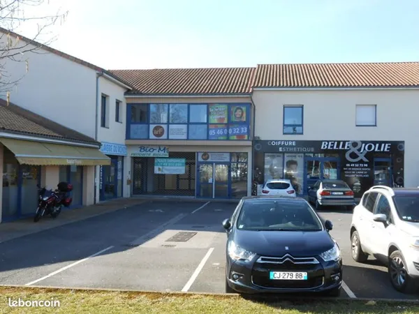 Bureaux 143 m²