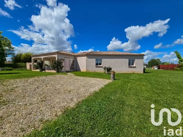 Maison de plain-pied 5 pièces 147 m²
