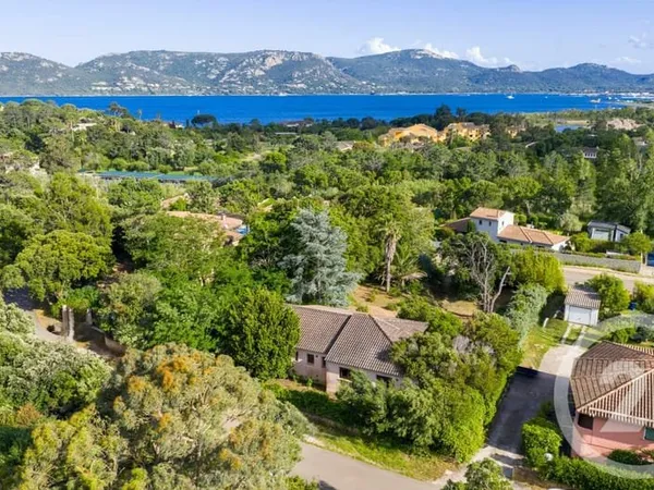 Maison 6 pièces 143 m²