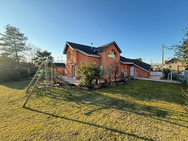 Maison 7 pièces 190 m²