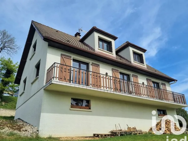 Maison 7 pièces 136 m²