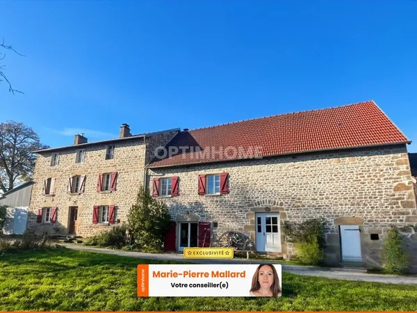 Propriété de 10 pièces à VALLIERES (23)