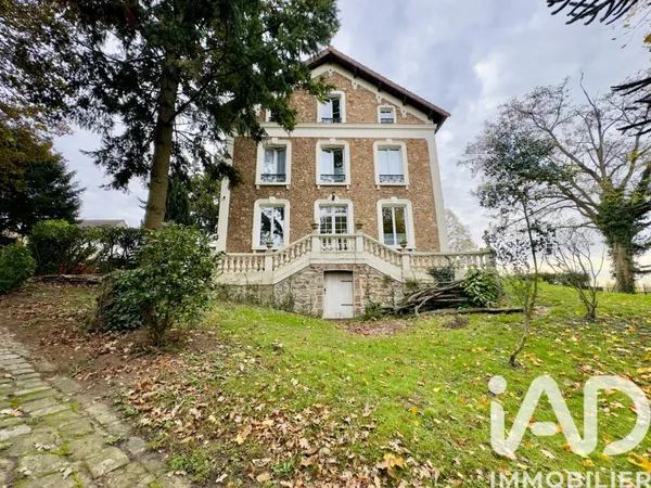 Maison 8 pièces 200 m²