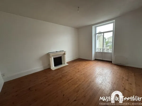 A louer à COGNAC Centre-ville - Appartement T3 - 85m2