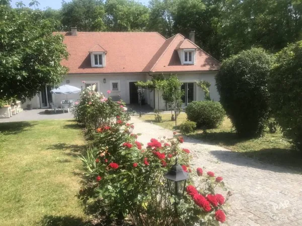 Maison 10 pièces 450 m²