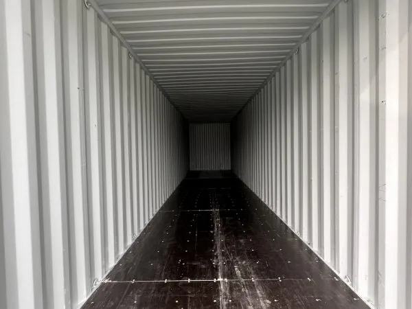 Box de stockage 28 m²