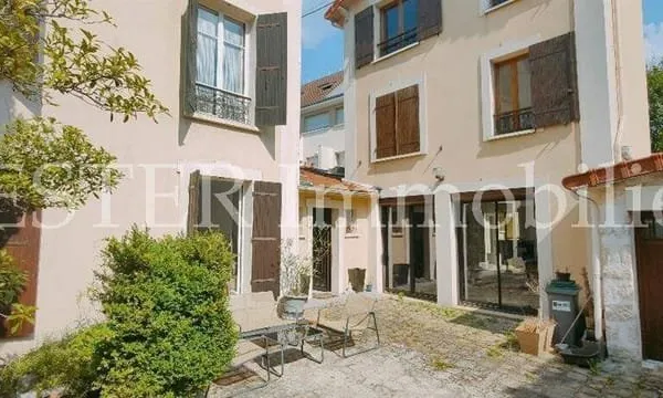 Maison 7 pièces 185 m²