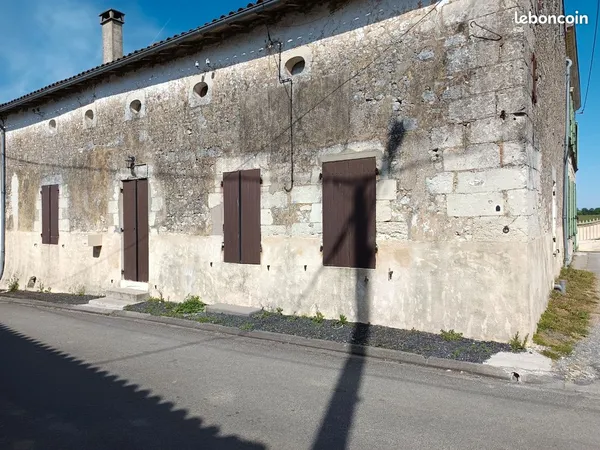 Maison a louer Saint Ramée 17240