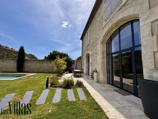 Maison d'exception au coeur d'un village proche de Beziers
