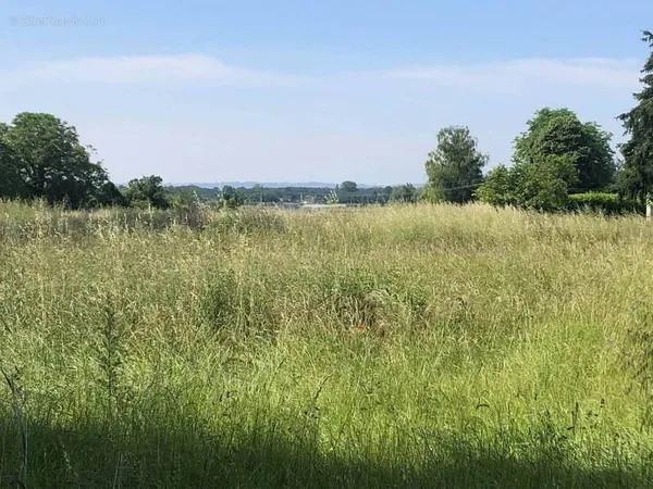 Terrain 518 m²
