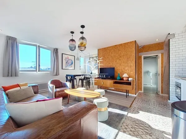 APPARTEMENT TROIS PIECES PLACE MORNY