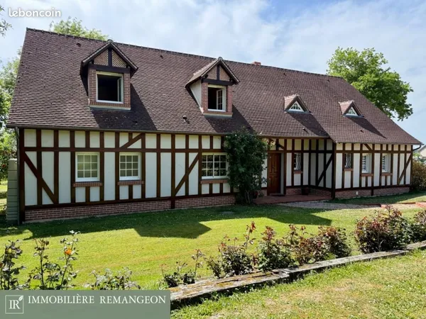 Maison 8 pièces 230 m²