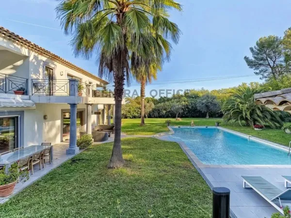 Villa en vente à Mougins