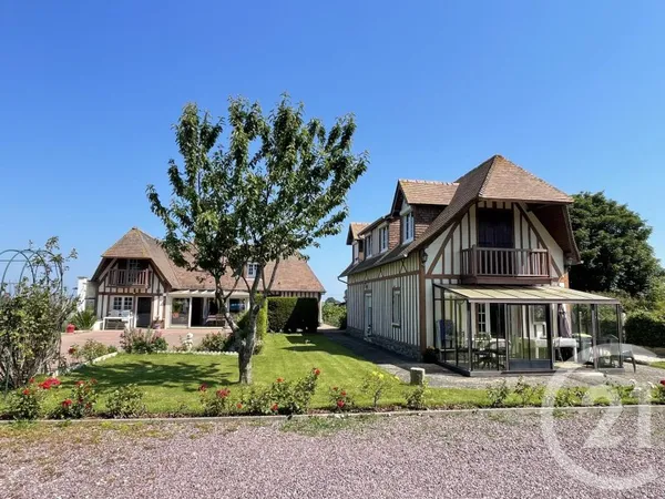 Maison 8 pièces 196 m²