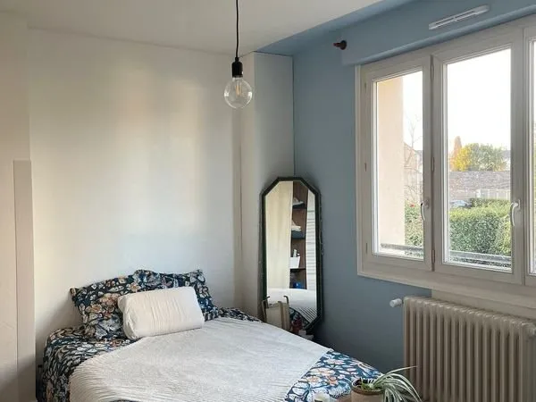 Chambre + maison à partager