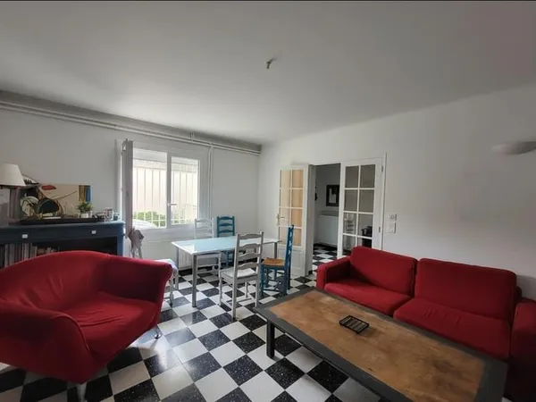 Avignon proche remparts, maison familiale 4 chambres et un bureau