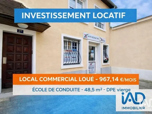 Immeuble commercial 48 m²
