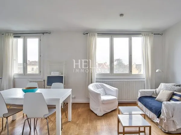 Appartement traversant 2 chambres lumineux quartier recherché à Saint Germain en Laye, 2' RER A
