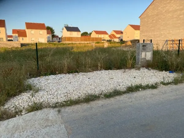 Terrain 383 m²