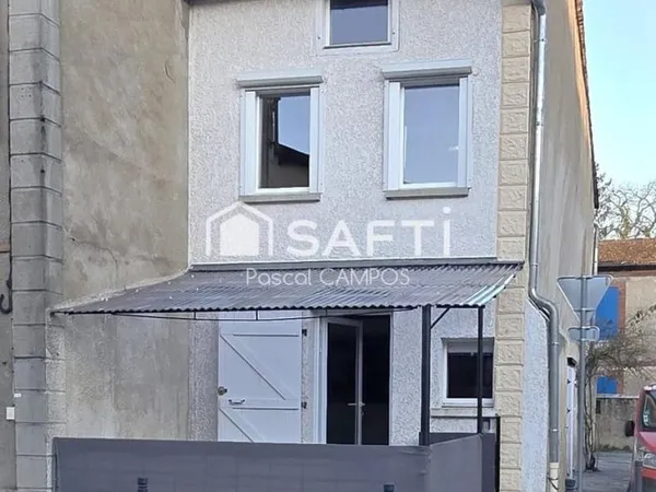 Maison de ville composé de 2 logements refait à neuf