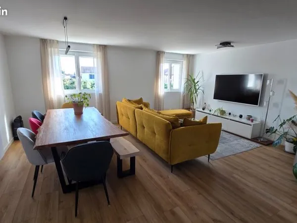 Bel appartement rénové 85 m² T3/possibilité T4 avec balcon