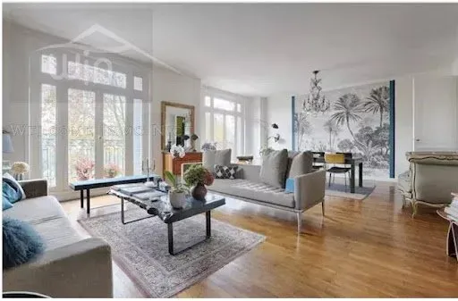 Appartement 6 pièces 164 m²